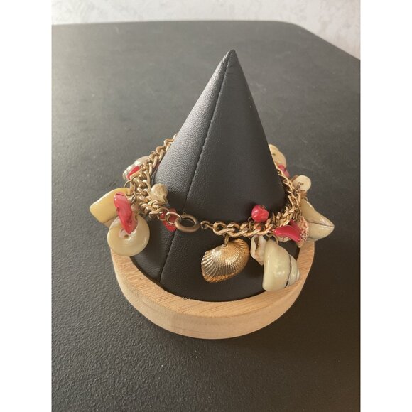 Vintage Seashell Charm Bracelet For Women With Assorted Shells & Gold-Tone Chain - Picture 4 of 5